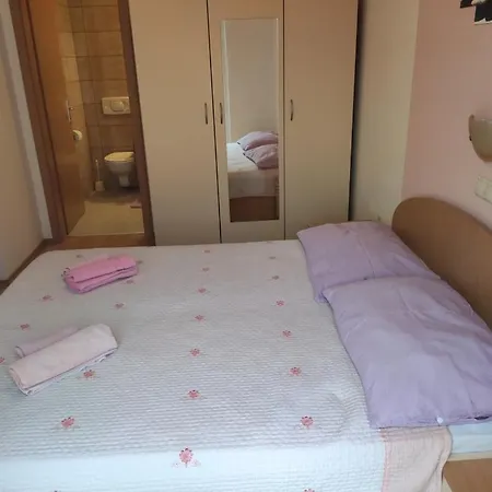 In With Terrace, Air Conditioning, Wifi, Washing Machine Lopar